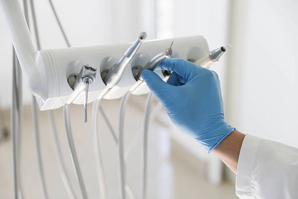 Professional Emergency Dentist technician working in Rutgers University-Livingston Campus, NJ